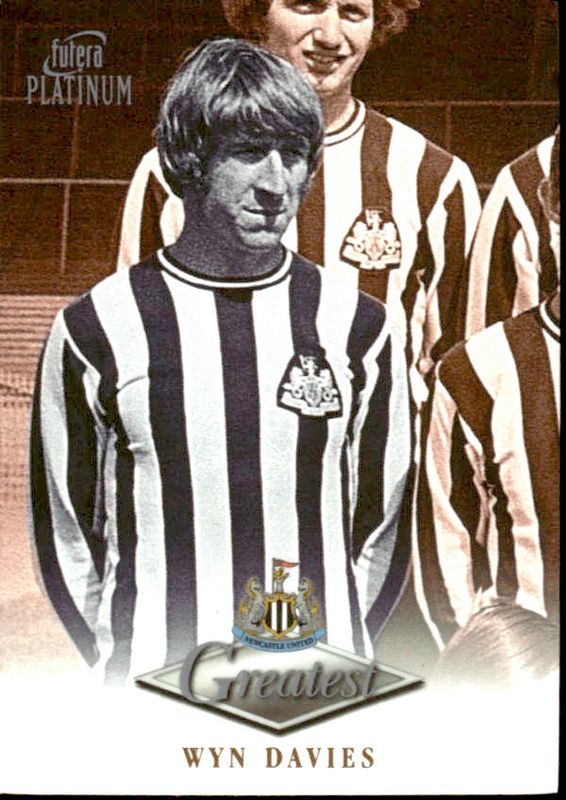1999 Futera Platinum Newcastle United Greatest Wyn Davies 22 CARAT GOLD EDGES /250